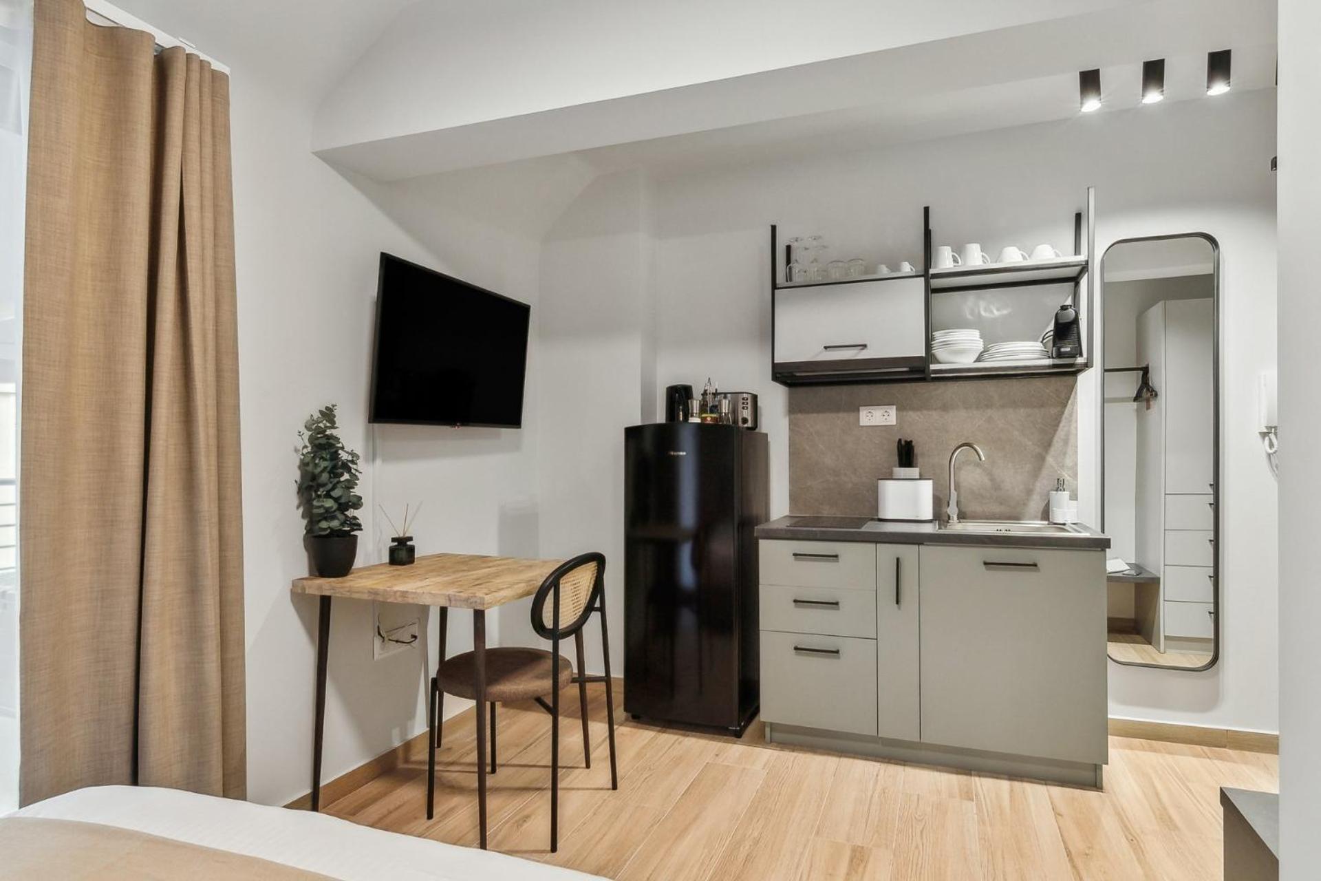 Limehome Athens Solonos City Center Atenas Exterior foto