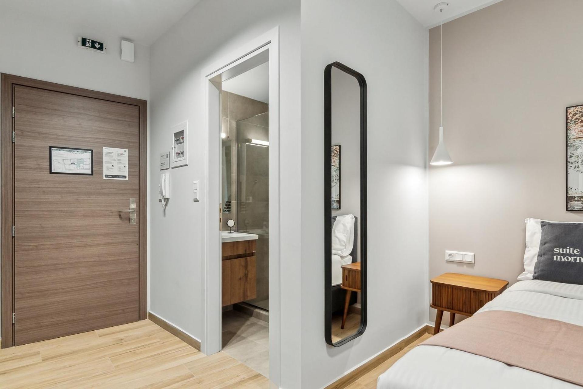 Limehome Athens Solonos City Center Atenas Exterior foto