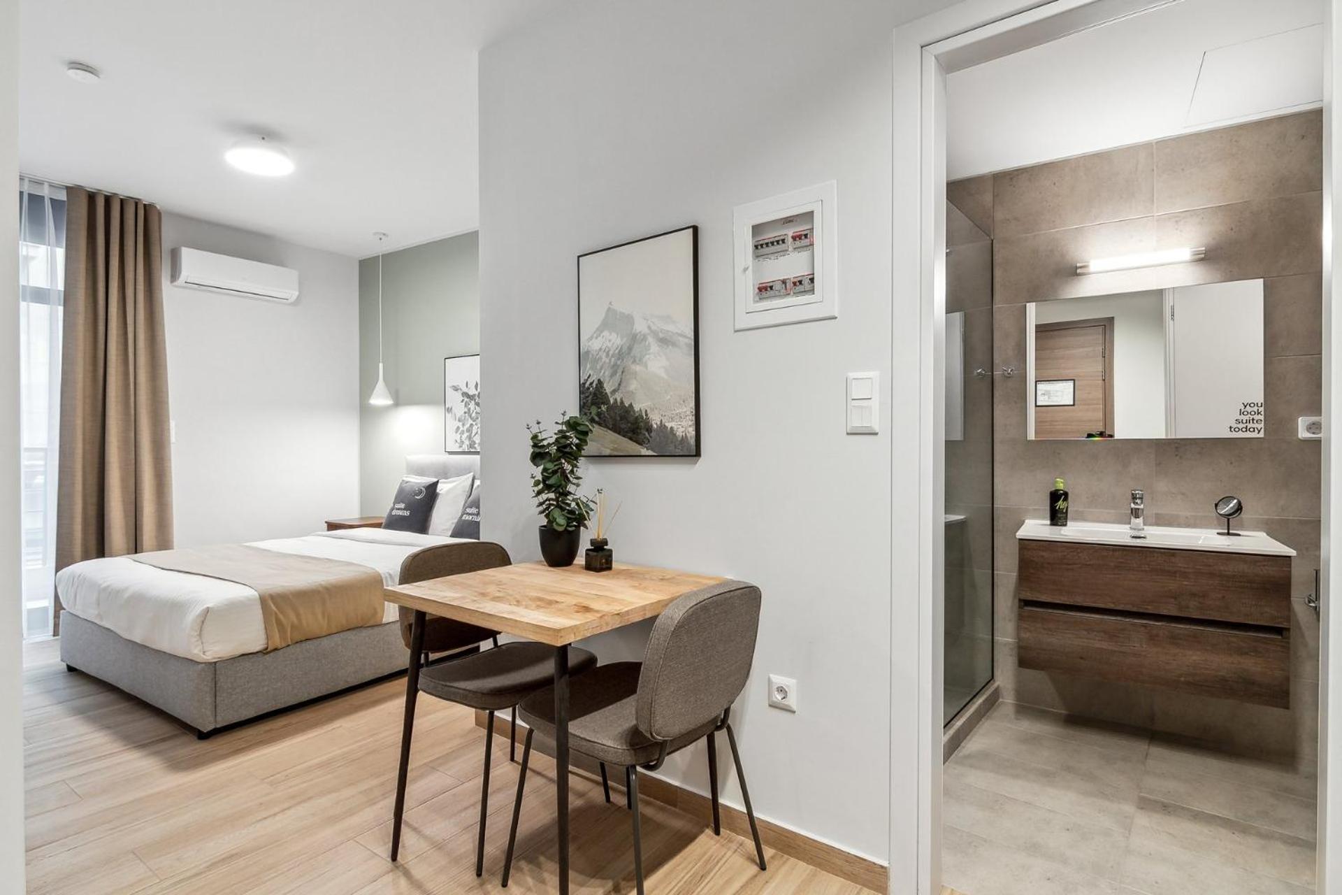 Limehome Athens Solonos City Center Atenas Exterior foto