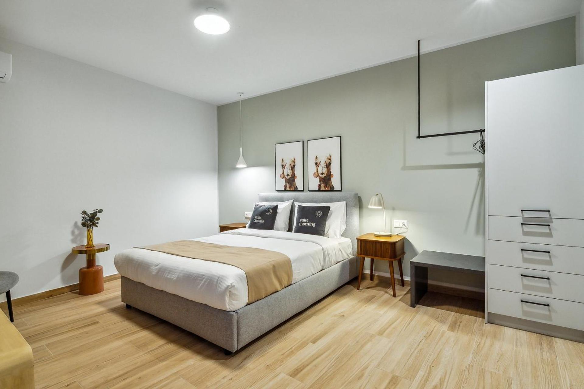 Limehome Athens Solonos City Center Atenas Exterior foto
