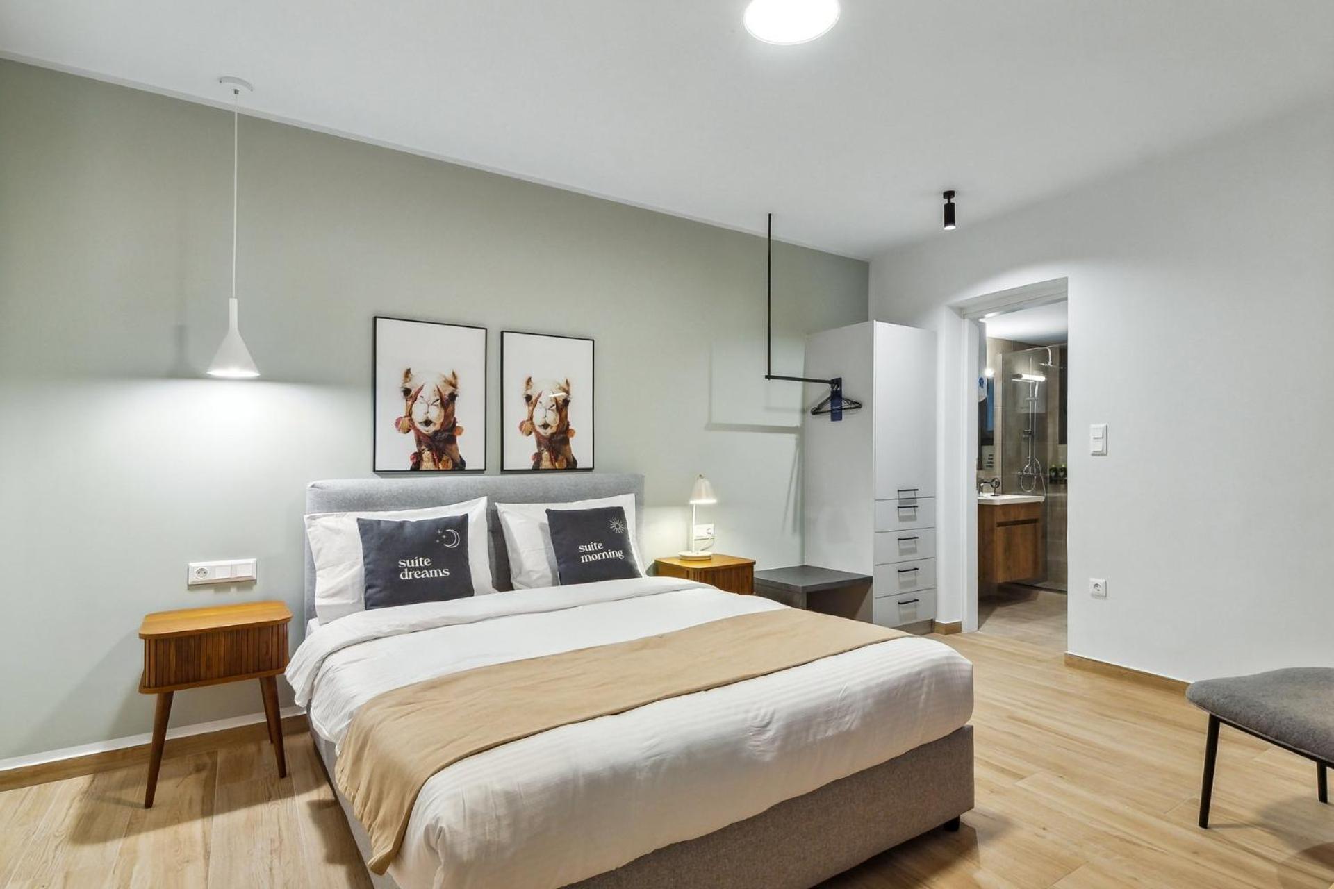 Limehome Athens Solonos City Center Atenas Exterior foto
