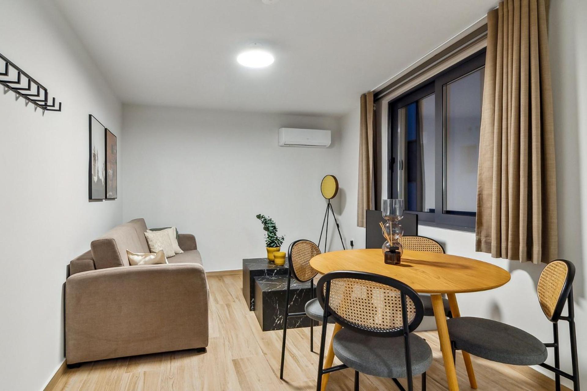 Limehome Athens Solonos City Center Atenas Exterior foto