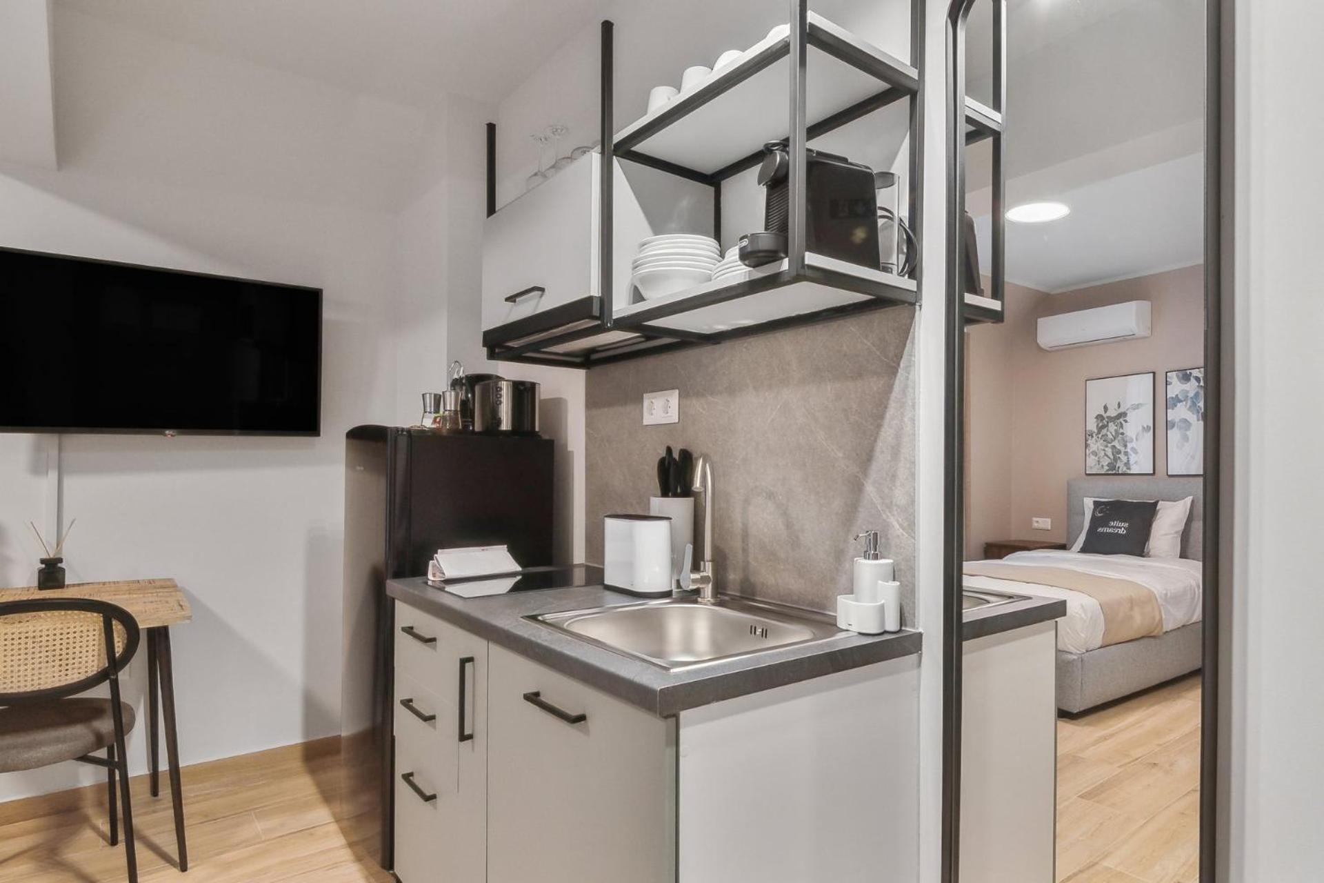 Limehome Athens Solonos City Center Atenas Quarto foto