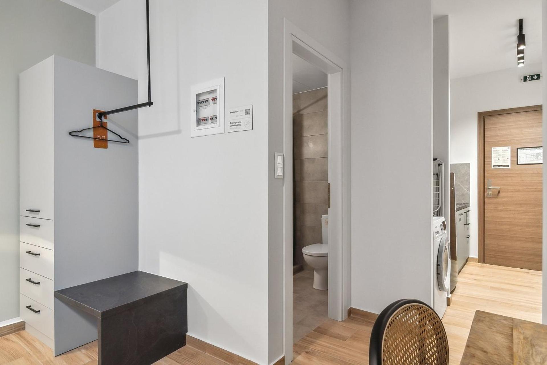 Limehome Athens Solonos City Center Atenas Quarto foto