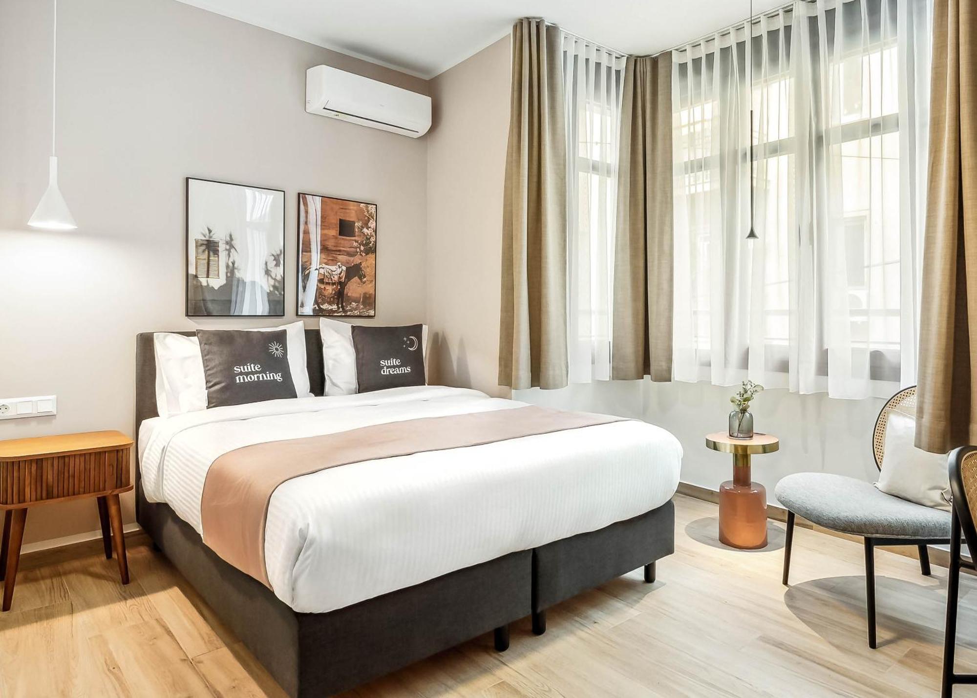 Limehome Athens Solonos City Center Atenas Exterior foto